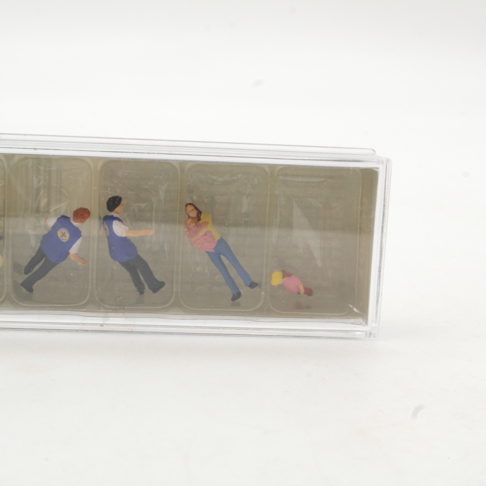 Preiser H0 10534 Bahnhofsmission Figuren in OVP RR5571 – Bild 4