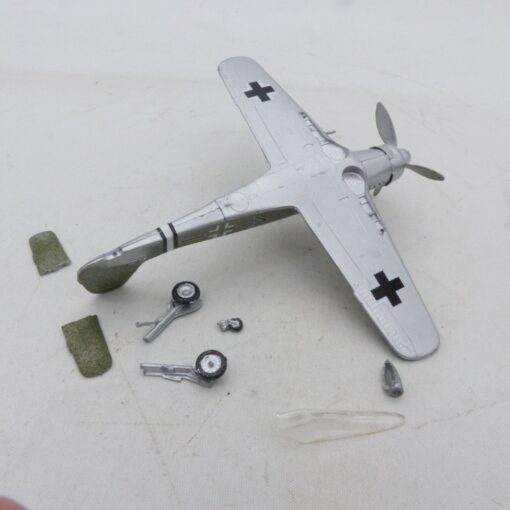 Revell ? Flugzeugmodell Focke-Wulf Fw 190 ca. 12x12cm siehe Bilder o. EX6108 – Bild 4