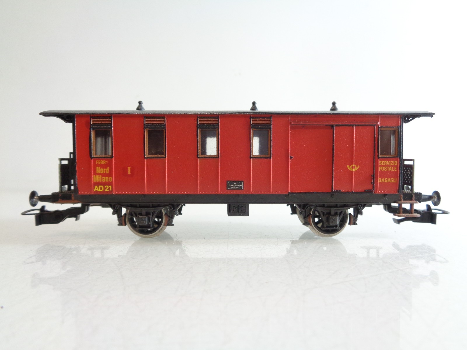Rivarossi H0 Personenwagen 1.Kl. mit Postabt. der Ferro Nord Milano BH1000 o. – Bild 3