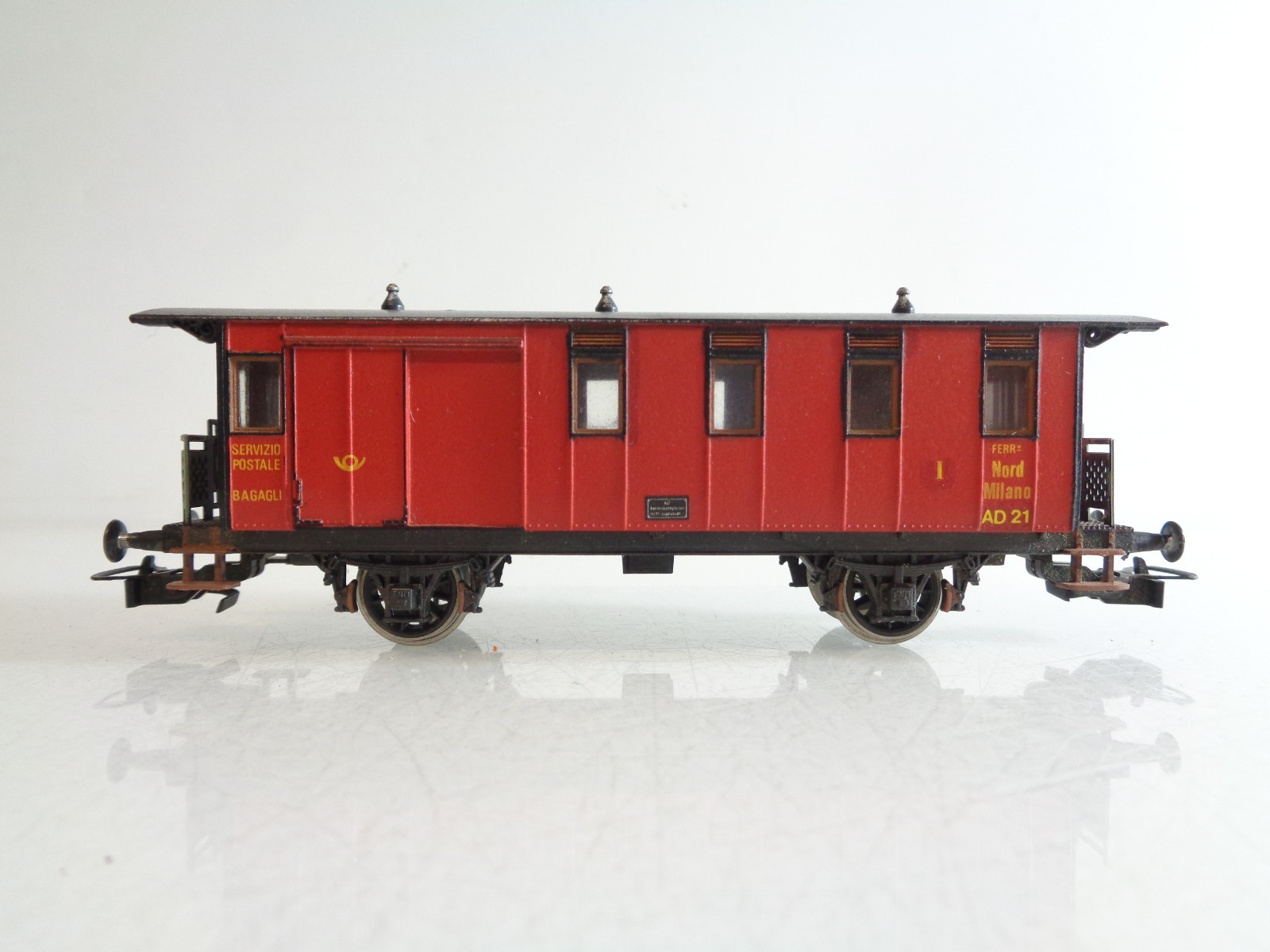 Rivarossi H0 Personenwagen 1.Kl. mit Postabt. der Ferro Nord Milano BH1000 o.