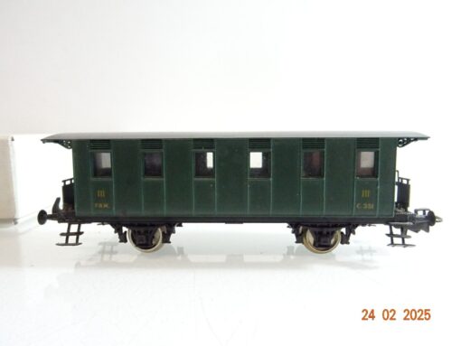 Rivarossi H0 Personenwagen 3.Kl. C.351 der FN Milano in EVP PR6218 – Bild 3