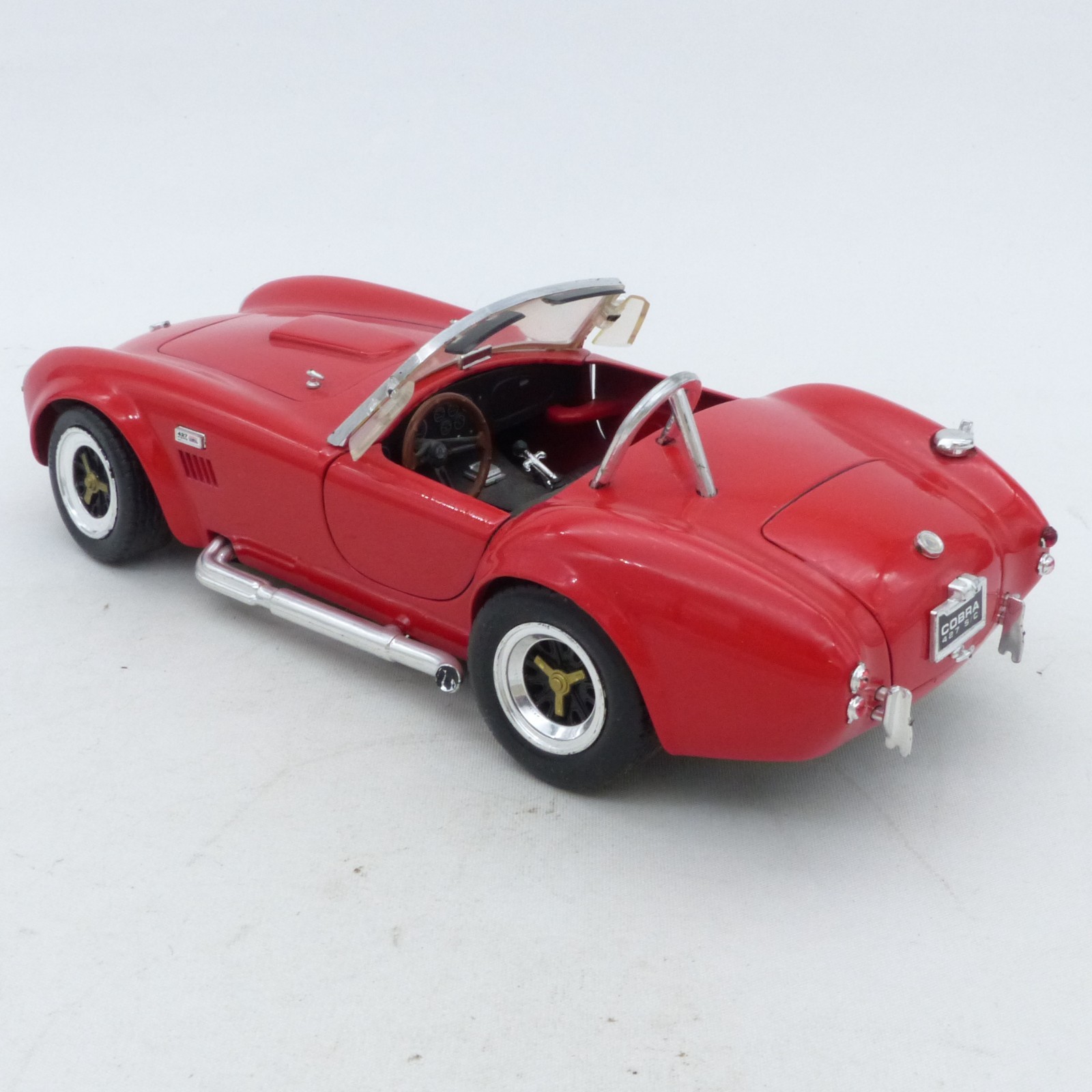 Road Tough 1:18 92058 Shelby Cobra 427 S/C rot in Tüte siehe Bilder o. EX8381 – Bild 4