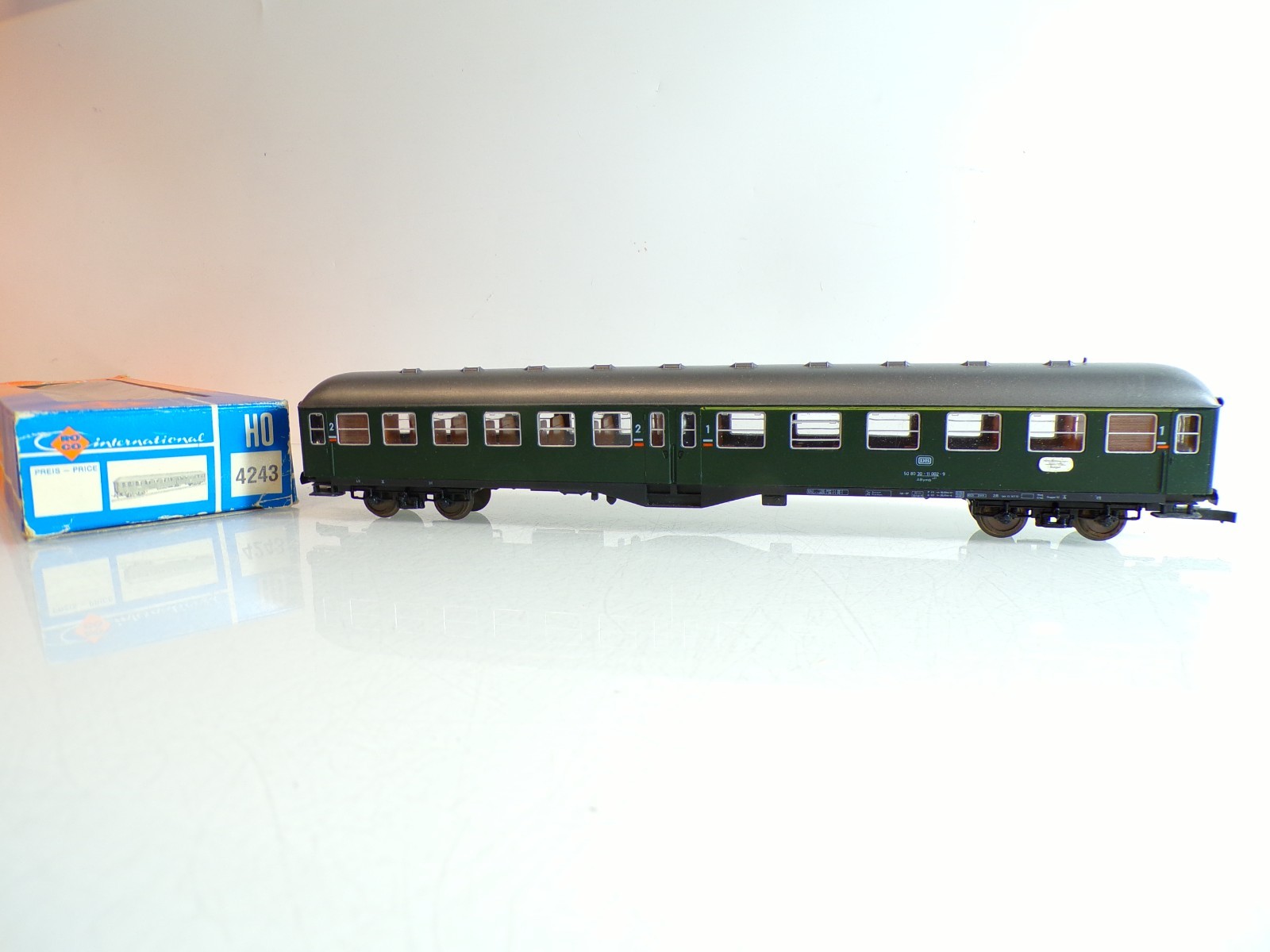 Roco H0 4243 Mitteleinstiegswagen 1./2. Kl. DB in OVP BH1253