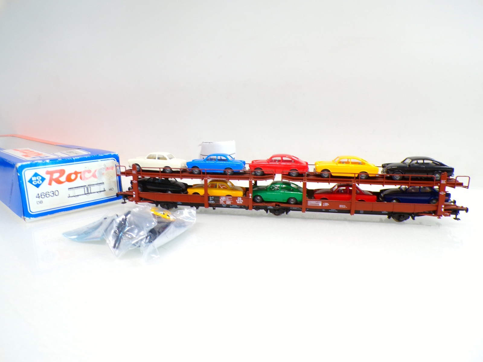 Roco H0 46630 Autotransportwagen mit 10 PKW´s der DB in OVP BH1311