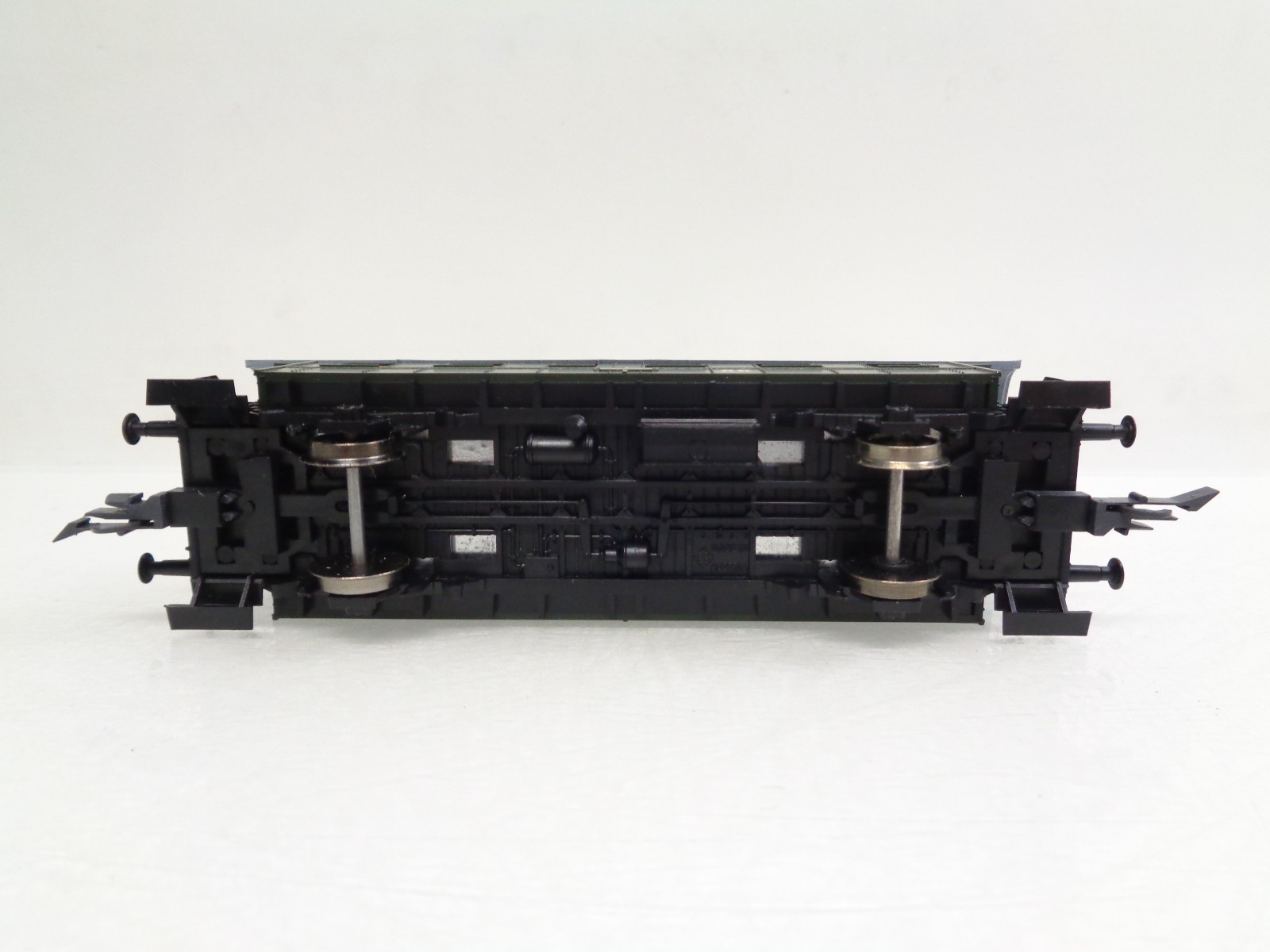 Roco H0 Personenwagen 340-218 der DR BH945 o. – Bild 4