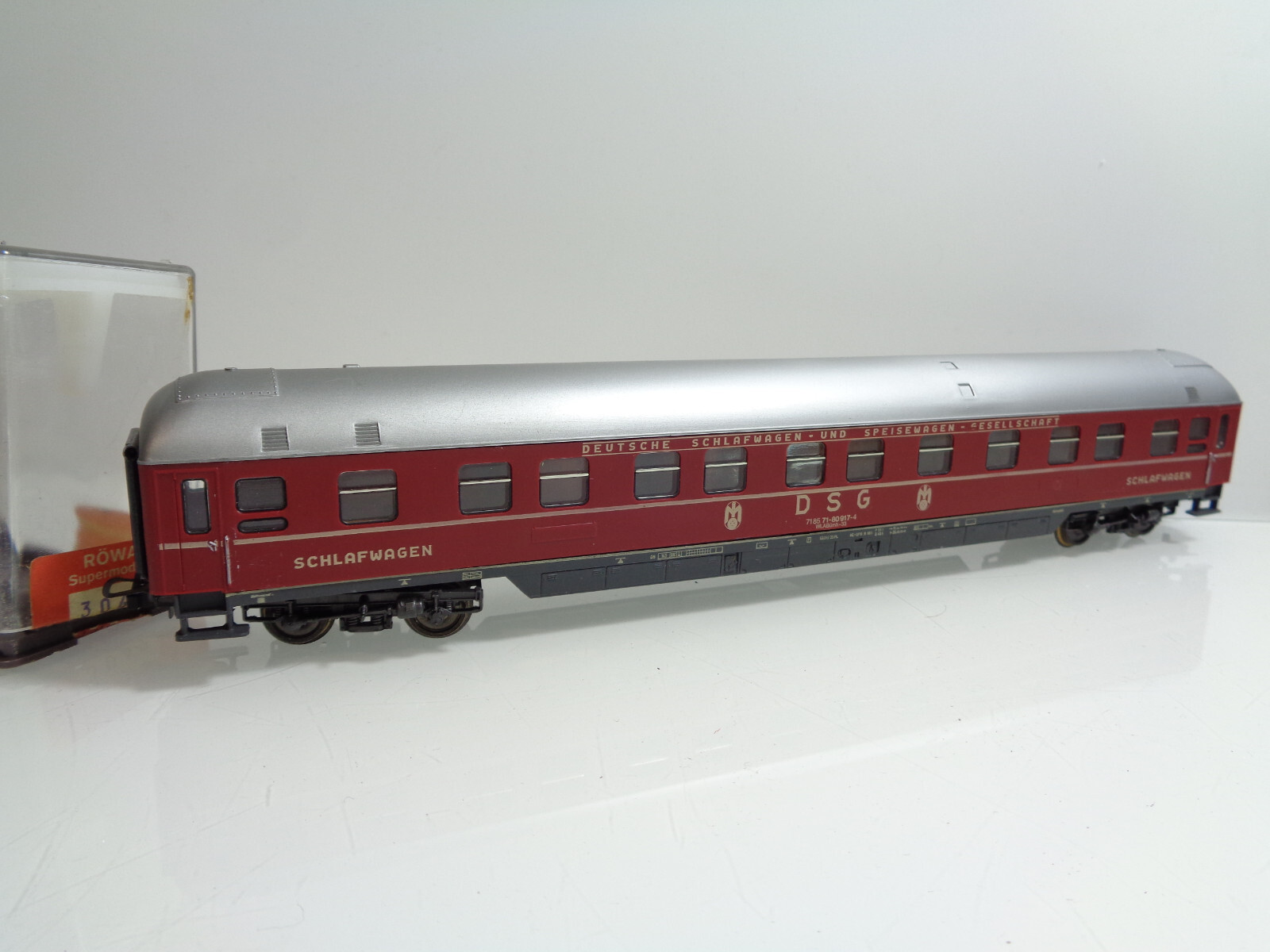 Röwa H0 3119 Schlafwagen DSG der DR in EVP JD2498