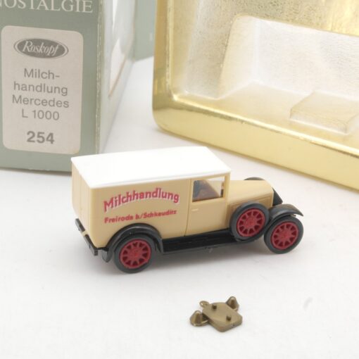 Roskopf 1:87 254 Mercedes L 1000 Milchhandlung in OVP RR3601 – Bild 3