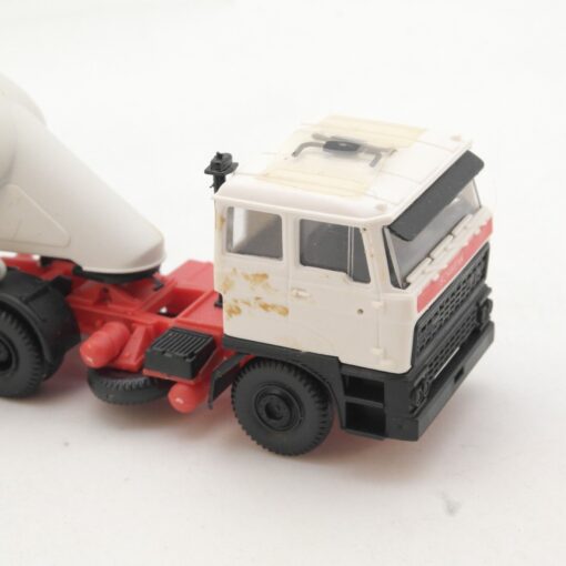 Schnäppchen 1:87 2800 Tank Sattelzug Schwenk Zement, siehe Foto in EVP QR1328 – Bild 4