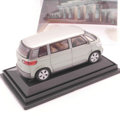 TCM 1:72 VW Microbus 2001 in PC Box RT7568 – Bild 3