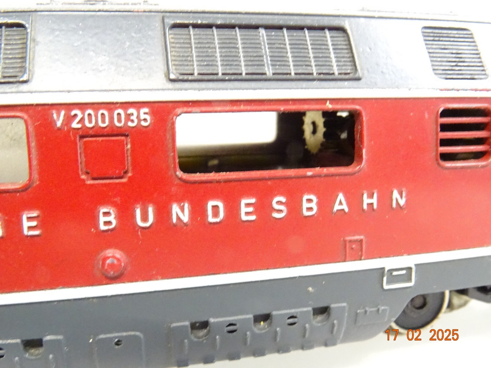 Trix Express H0 260 Diesellok V 200 035 der DB in OVP LE8661 – Bild 5