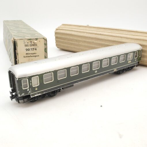 Trix Express H0 Personenwagen 1./2. Klasse der DB Blech in EVP QR1050