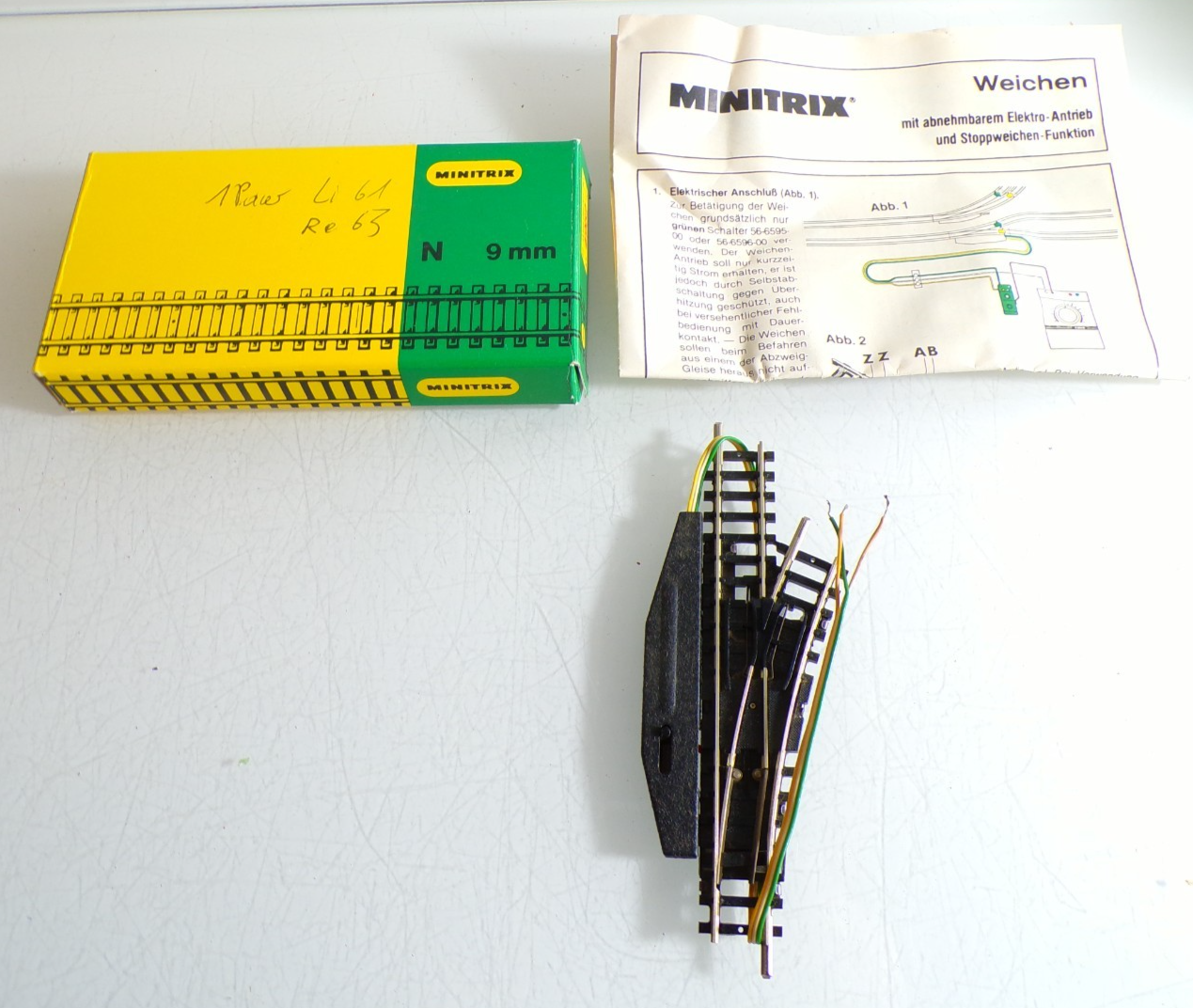 Trix Spur N 4962 Weiche rechts mit Antrieb siehe Foto in OVP PK2531