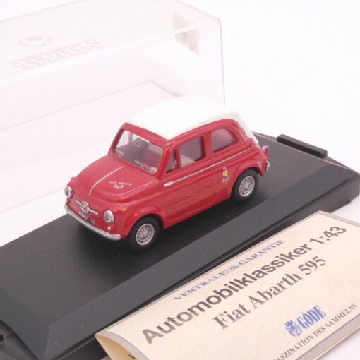 Vitesse 1:43 Fiat Abarth 595 in PC Box RT1756