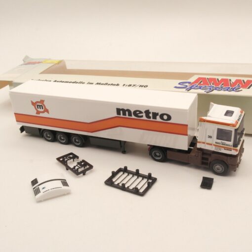 AMW 1:87 70409 Renault Kühlkoffer-Sattelzug  metro in OVP ER8358 – Bild 3