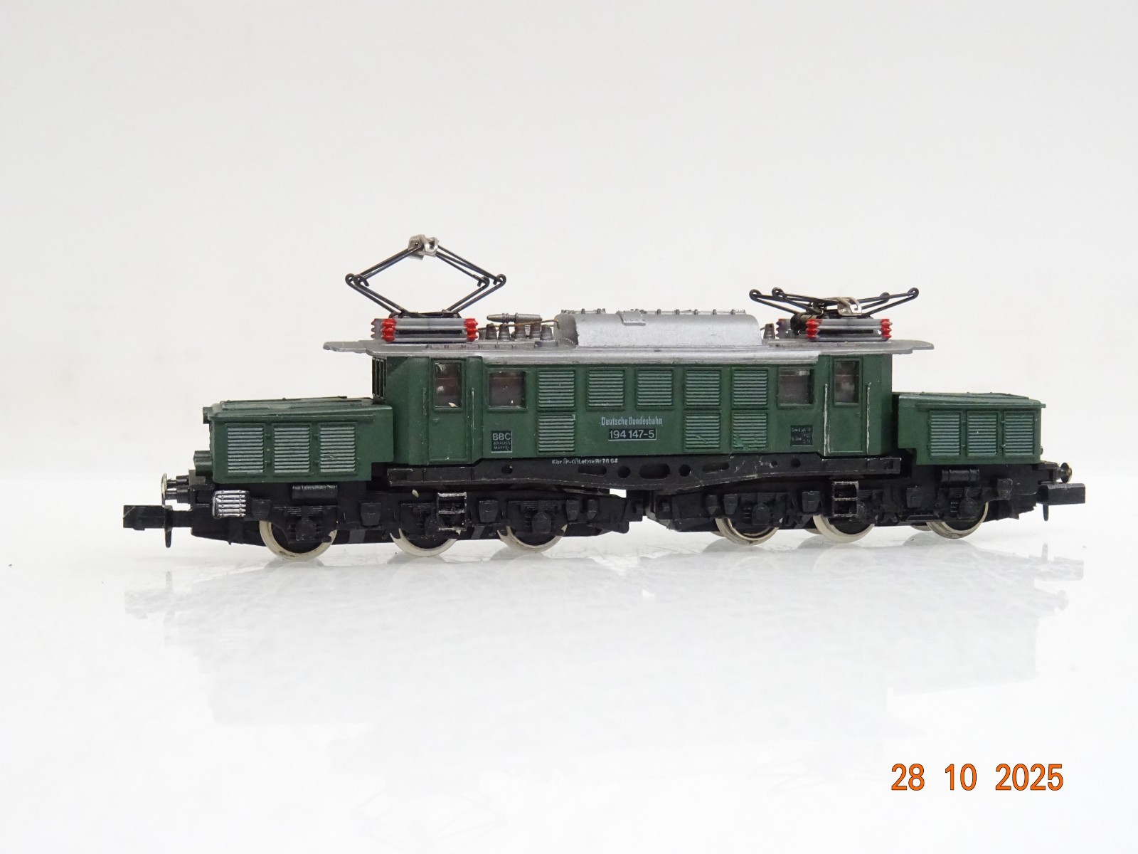 Arnold N 0231 E-Lok BR 194 147-5 der DB defekt JL3875 o. – Bild 3