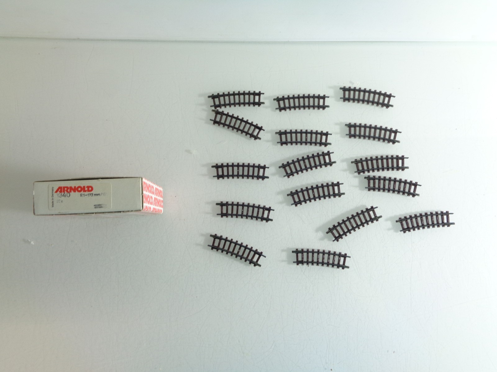 Arnold N 1340 gebogenes Gleis 16 St. R192 15° siehe Foto in OVP PK2022