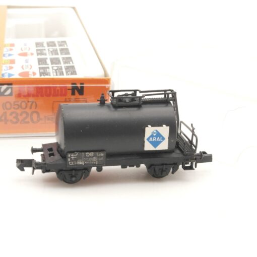 Arnold N 4320 Kesselwagen Tankwagen BP der DB in OVP RR276 – Bild 3