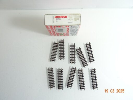 Arnold Spur N 1030 gerades Gleis 57,5 mm 10Stück siehe Foto in OVP CK6789