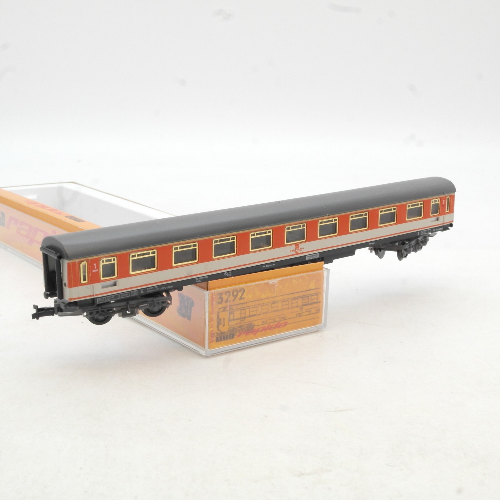 Arnold Spur N Personenwagen 1. Klasse 61 80 19-60 171-2 der DB  in EVP RG1436