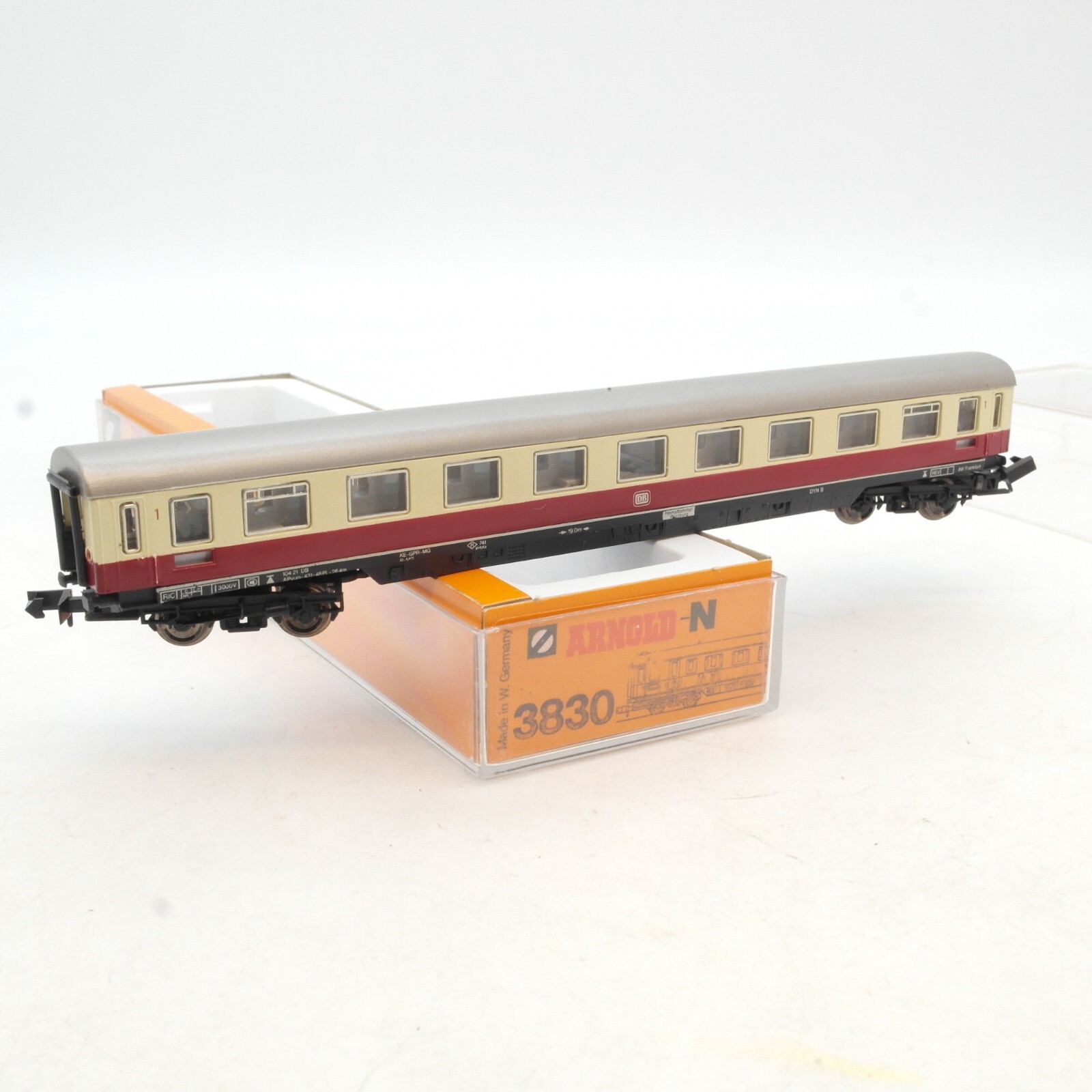 Arnold Spur N Speisewagen der DSG in EVP RF9140