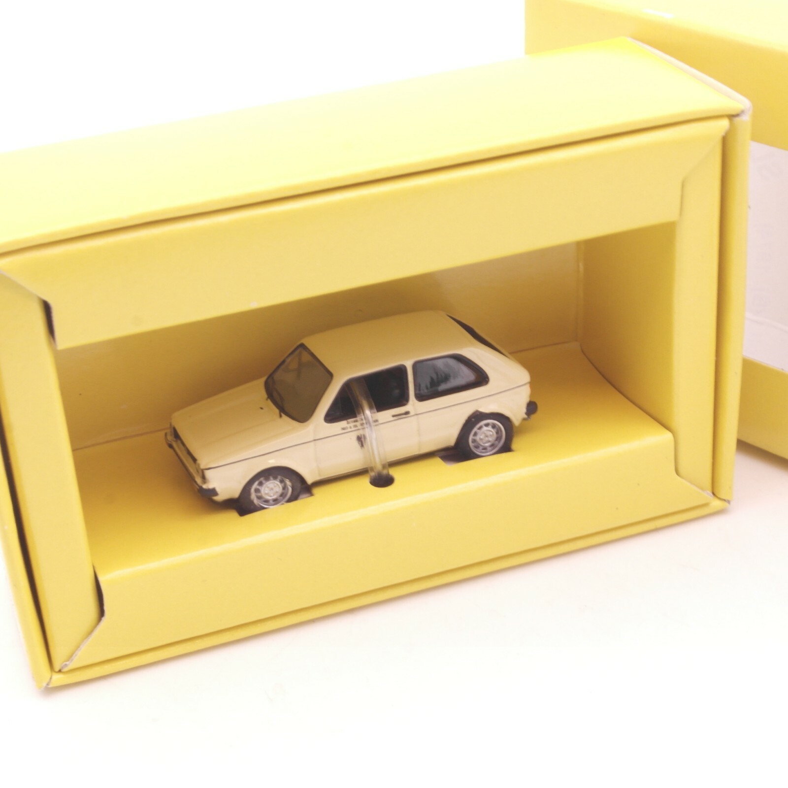 BUB 1:87 670825 VW Golf I Farbgebung bis 1979 Öst. Post n OVP RT8789