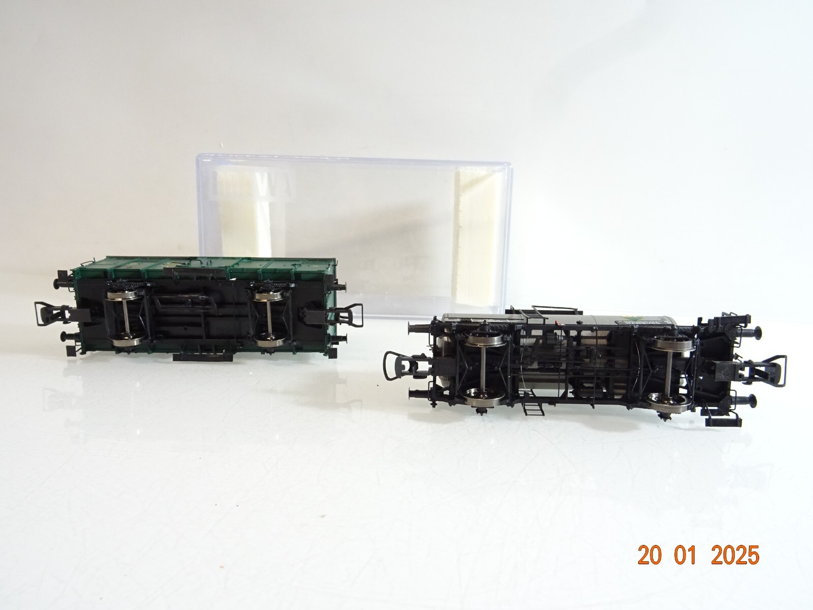 Brawa H0 Kesselwagen BP/gedeckter Güterwagen 2 tlg. der DB/B in EVP PR5399 – Bild 4