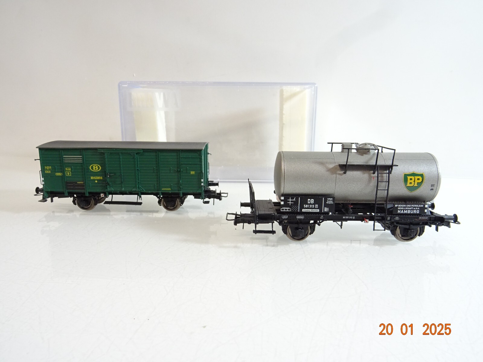 Brawa H0 Kesselwagen BP/gedeckter Güterwagen 2 tlg. der DB/B in EVP PR5399