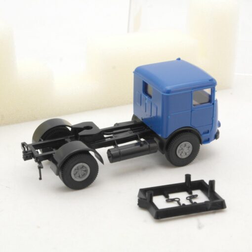 Brekina 1:87 Büssing LS Zugmaschine in EVP QR3076 – Bild 3