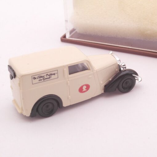 Brekina 1:87 DKW F7 Dr. Oetker Rezepte helfen backen in OVP RT8926 – Bild 3