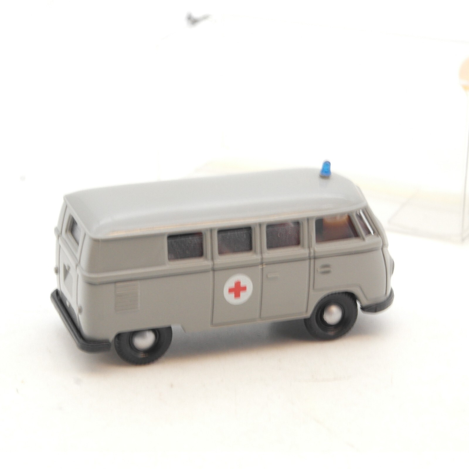 Brekina 1:87 VW T1 Bus DRK Deutsches Rotes Kreuz in EVP RF9676 – Bild 3
