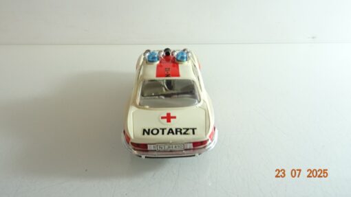 Carrera 132 Universal 40425 BMW 3.0 CSL Notarzt siehe Foto CK9926 o. – Bild 4