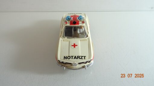 Carrera 132 Universal 40425 BMW 3.0 CSL Notarzt siehe Foto CK9926 o.