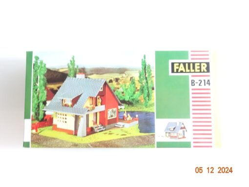 Faller H0 B 214 Einfamilienhaus 60-70er Jahre siehe Foto in OVP CK4650