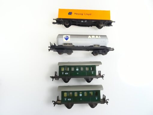 Fleischman H0 Konvolut versch. Güterwagen / Personenwagen, siehe Foto RR2376 o.