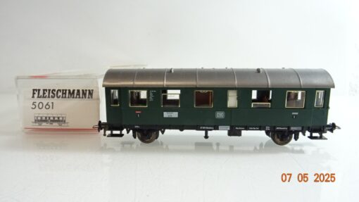 Fleischmann H0 5061 Personenwagen  1. Kl. der DB in OVP PR7406
