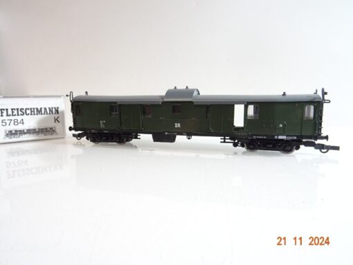 Fleischmann H0 5784 K Gepäckwagen der DR in OVP PR4043