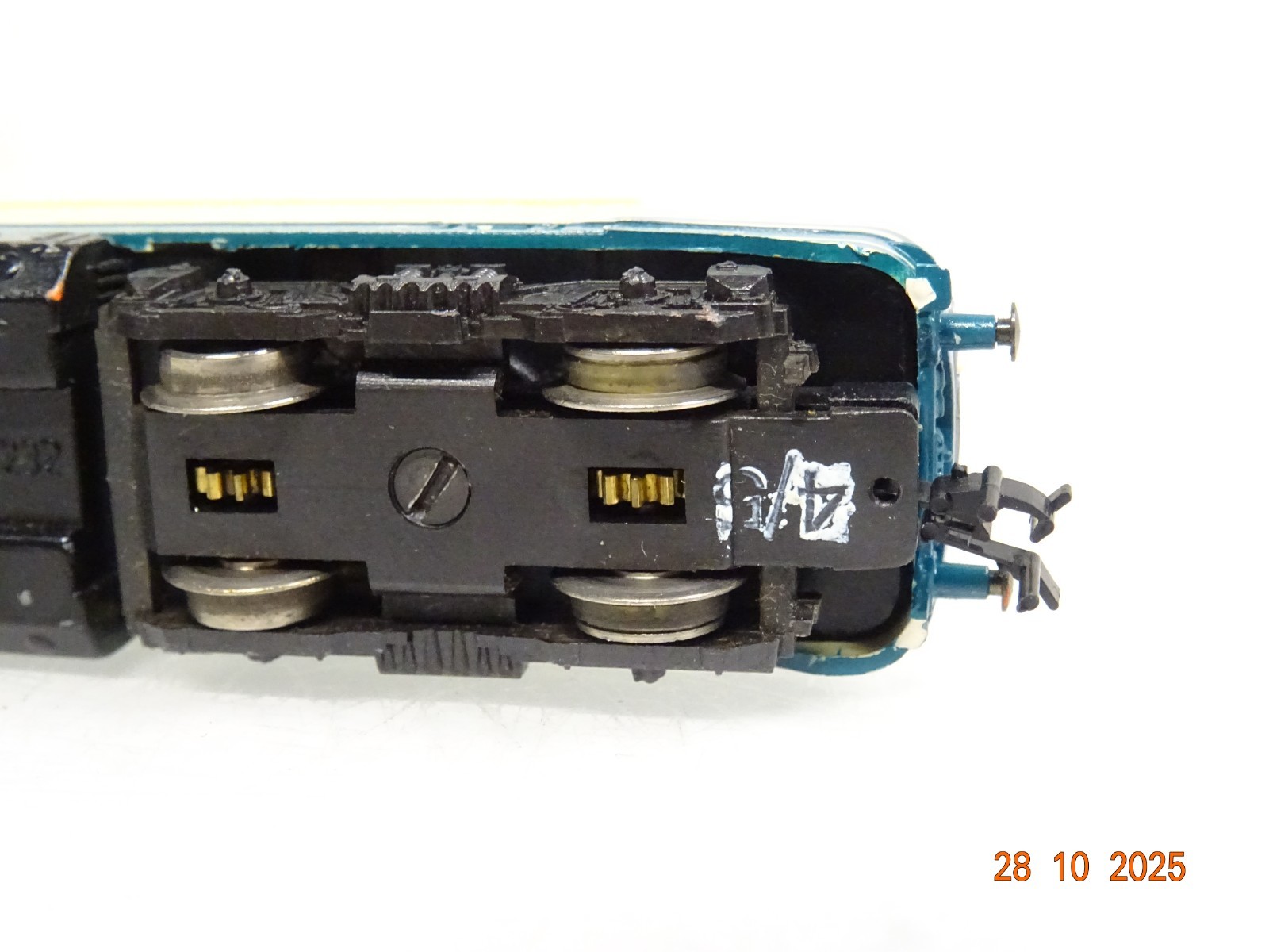 Fleischmann N 7232 / 33 Diesellok BR 210 004-8 der DB JL3906 o. – Bild 5