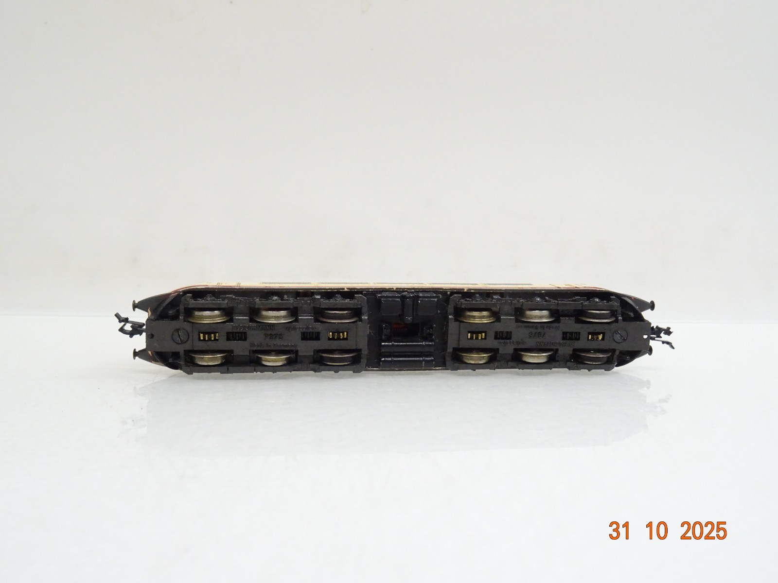 Fleischmann N 7375 E-Lok BR 103 118-6 der DB JL5075 o. – Bild 5