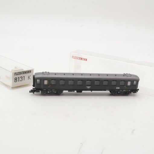 Fleischmann N Schnellzugwagen 3. Klasse 17327 Hamburg der DR in EVP RR3524