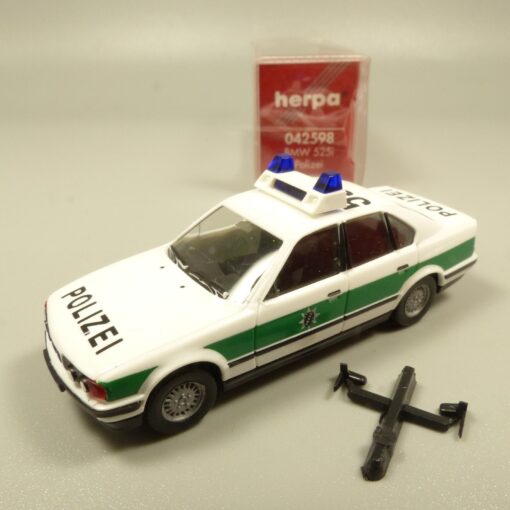 Herpa 1:87 042598 BMW 325i Limousine Polizei Bayern in OVP EX7499