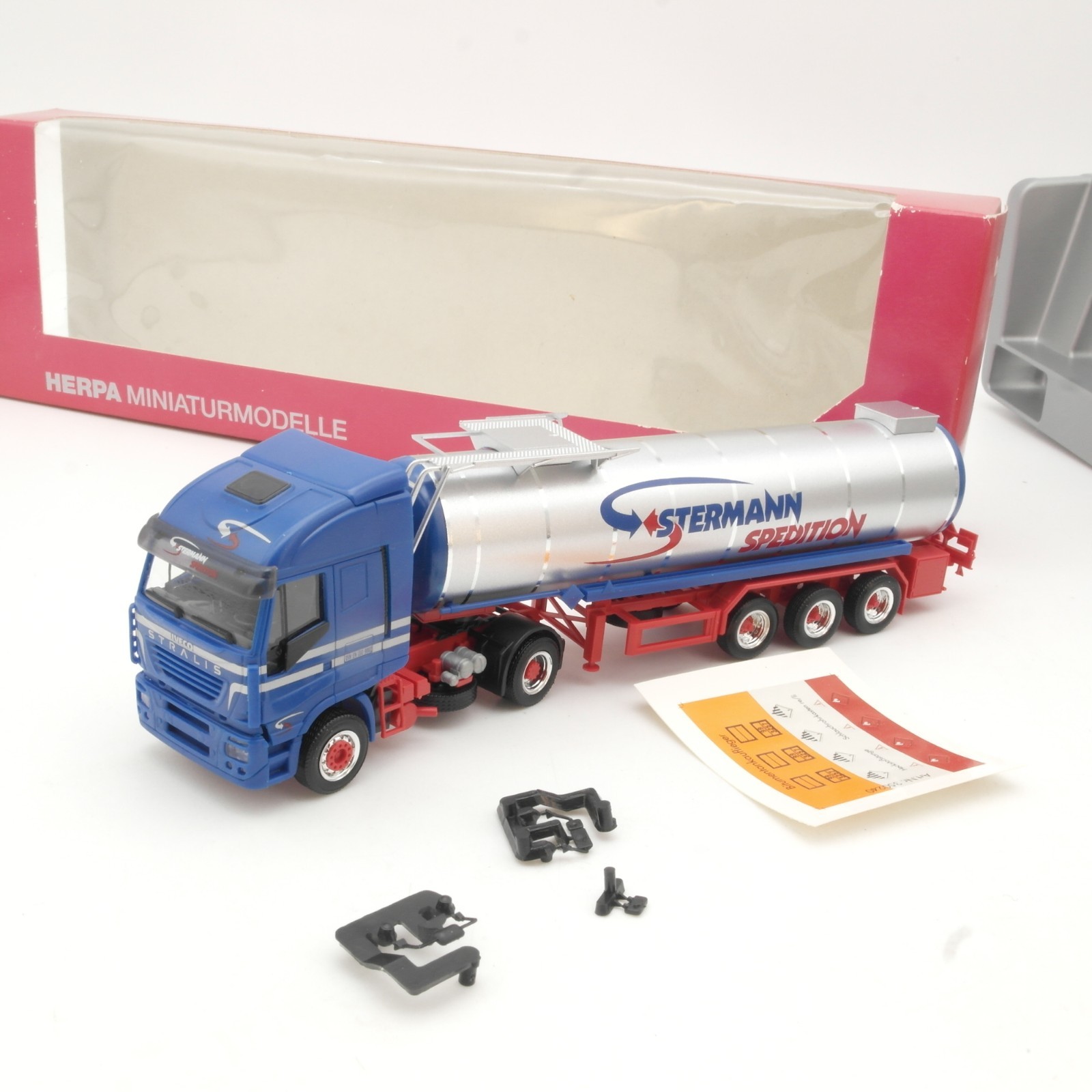Herpa 1:87 154079 Iveco Stralis Bitumentank Sattelzug Stermann in OVP RR5402