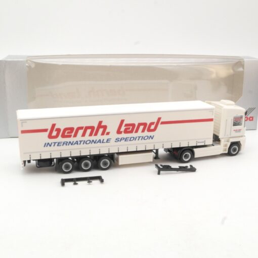 Herpa 1:87 919678 Renault Magnum Sattelzug Bernhard Land in OVP QR8389 – Bild 3