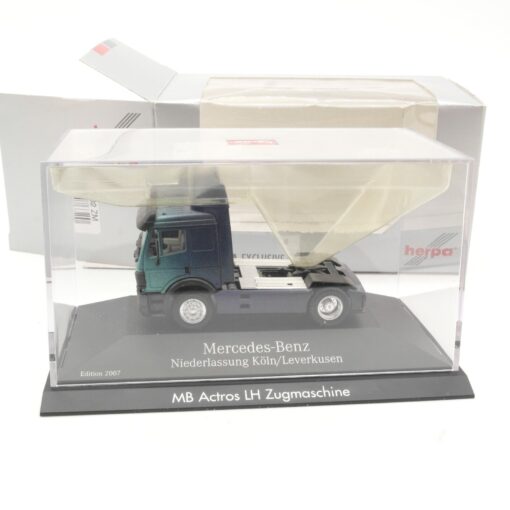 Herpa 1:87 MB Zugmaschine Niederlassung Köln/Leverkusen in OVP QR7176 – Bild 4
