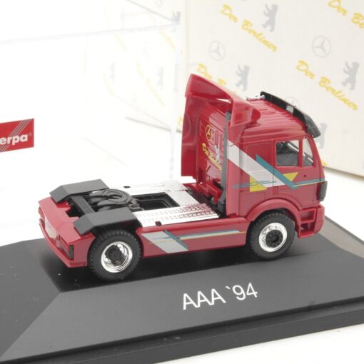 Herpa 1:87 Mercedes Benz Zugmaschine Niederlassung Berlin in OVP QR5843 – Bild 3