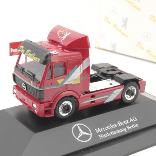 Herpa 1:87 Mercedes Benz Zugmaschine Niederlassung Berlin in OVP QR5843