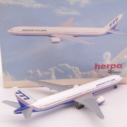 Herpa Wings 1:500 Boeing 777-300 506403 in OVP EA1859 – Bild 3
