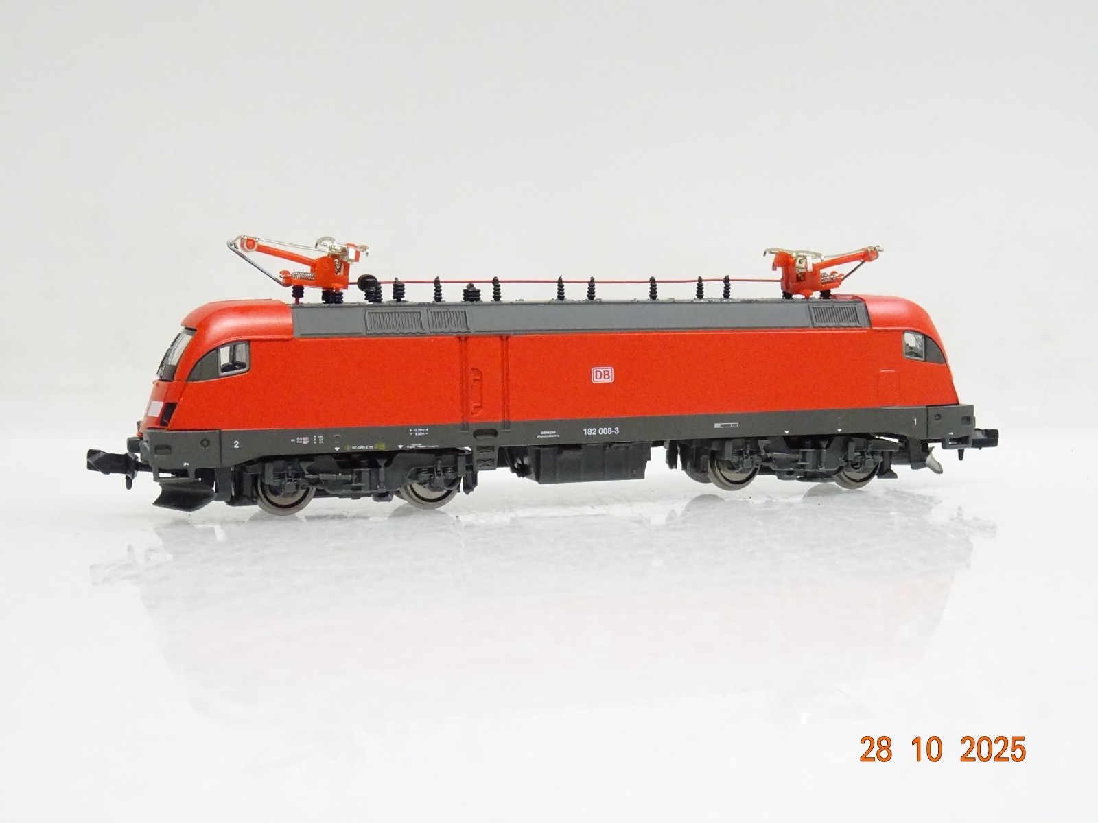 Hobbytrain N 219670 E-Lok BR 182 008-3 der DB JL3877 o. – Bild 3