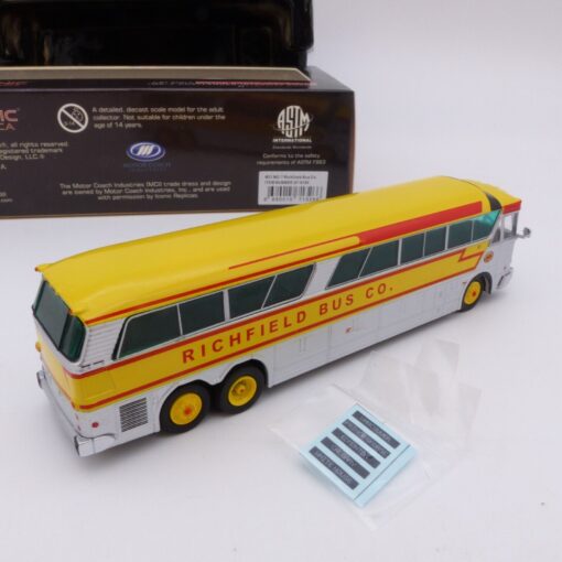 Iconic Replica 1:87 87-0185 MCI MC-7 Richfield Bus Co. 60 in OVP EX3816 – Bild 3