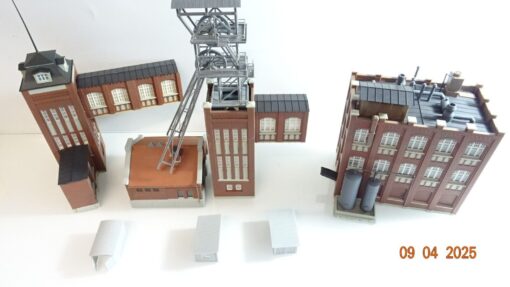 Kibri H0 Fabrikanlage mit Förderturm aus Anlagenrückbau siehe Foto CK7398 o. – Bild 6