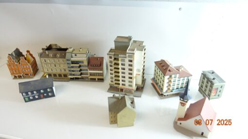 Konvolut N Gebäude und Häuser 8 Stück siehe Foto CK9472 o. – Bild 3